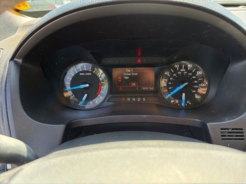 Used 2018 Ford Explorer XLT AWD/4WD image 22