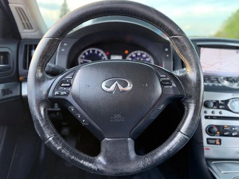 Used 2010 INFINITI G37 Convertible w/ Premium Pkg RWD image 24