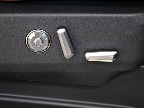 New 2026 Lincoln Navigator L Reserve AWD/4WD image 30