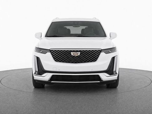 Used 2021 Cadillac XT6 Premium Luxury FWD image 6