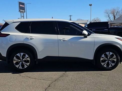 Used 2021 Nissan Rogue SV AWD/4WD image 9