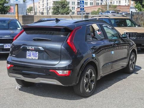 New 2026 Kia Niro Wind FWD image 17
