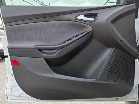 Used 2013 Ford Focus SE FWD image 21