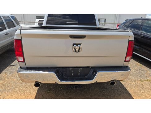Used 2019 RAM 1500 Lone Star RWD image 3