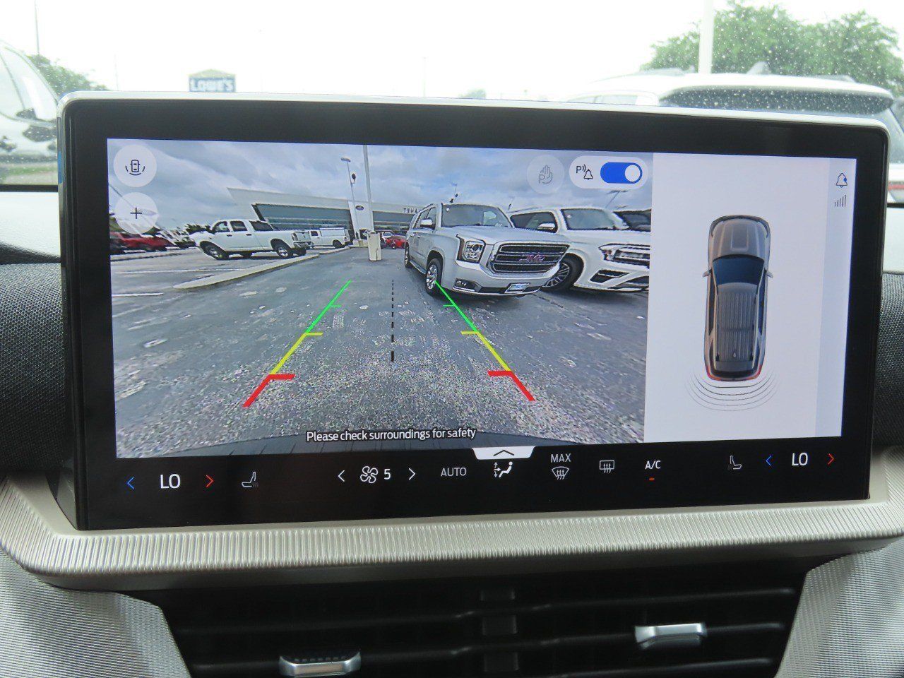 Used 2025 Ford Explorer Active RWD image 33