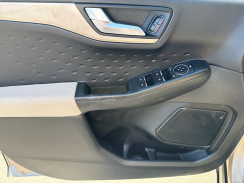 Used 2020 Ford Escape SE AWD/4WD image 10