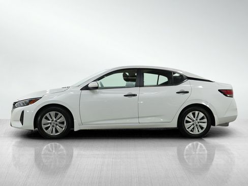 Used 2024 Nissan Sentra S image 2