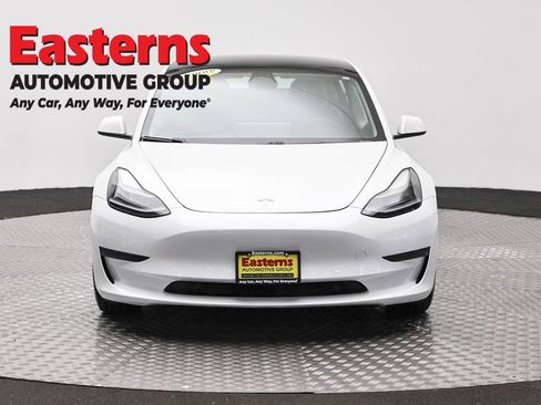 Used 2021 Tesla Model 3 Standard Range Plus RWD image 2