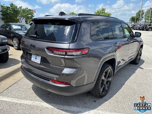 Used 2021 Jeep Grand Cherokee L Laredo AWD/4WD image 23