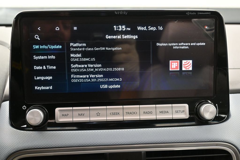 Used 2021 Hyundai Kona Ultimate FWD image 18