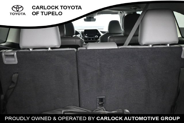 Used 2023 Toyota Highlander XLE FWD image 13