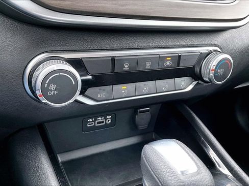 Used 2024 Nissan Altima 2.5 SV image 30