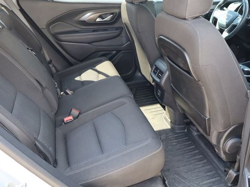 Used 2022 GMC Terrain SLE w/ Driver Convenience Package FWD image 17