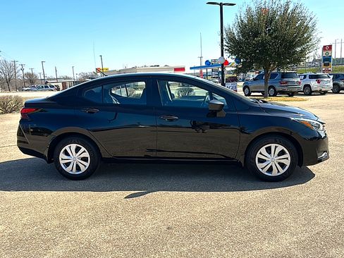 Certified 2025 Nissan Versa S w/ Trunk Package image 9