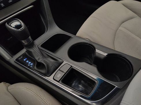 Used 2015 Hyundai Sonata SE w/ Option Group 09 FWD image 26