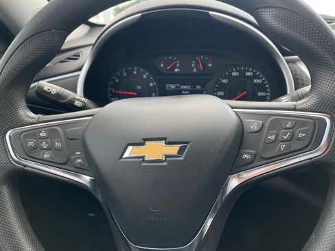 Used 2024 Chevrolet Malibu LT FWD image 17