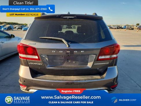 Used 2015 Dodge Journey Crossroad w/ Flexible Seating Group FWD image 8