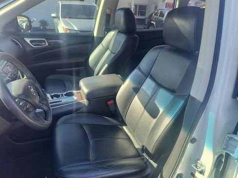 Used 2014 Nissan Pathfinder SL w/ SL Tech Package image 15