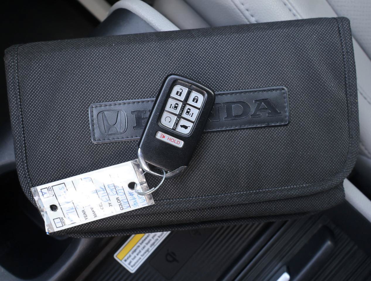 Used 2018 Honda Odyssey Elite image 28