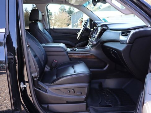 Used 2017 Chevrolet Tahoe LT image 9