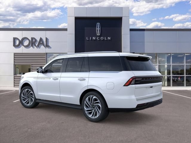 New 2026 Lincoln Navigator Premiere AWD/4WD image 4