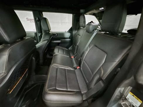 Used 2022 Ford Bronco Badlands AWD/4WD image 24