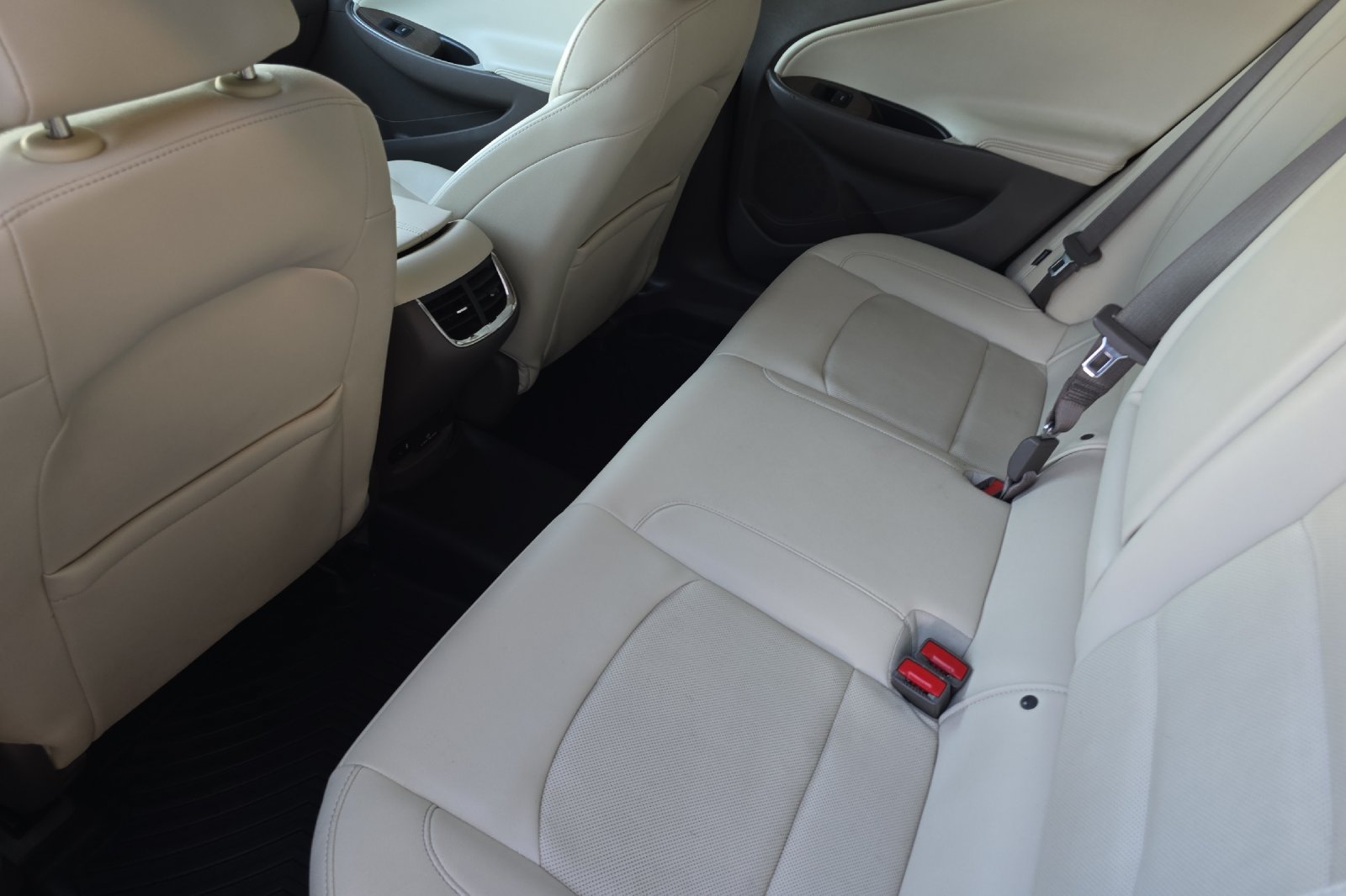 Used 2024 Chevrolet Malibu LT FWD image 11