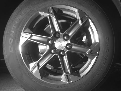 Used 2025 Chevrolet Blazer LT FWD image 13