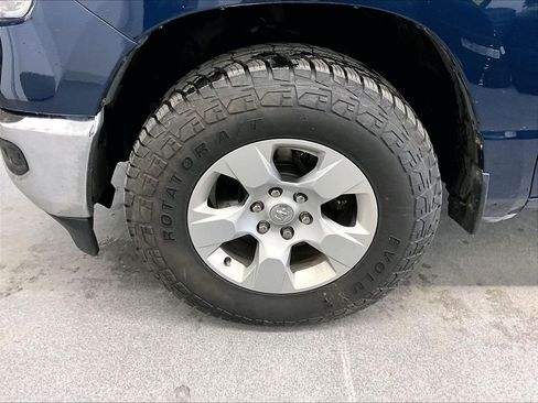Used 2022 RAM 1500 Big Horn AWD/4WD image 7