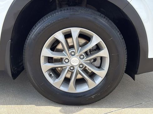 Used 2020 Hyundai Santa Fe SE FWD image 33