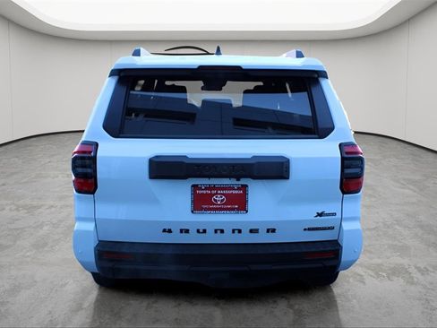 Used 2025 Toyota 4Runner TRD Off-Road image 4