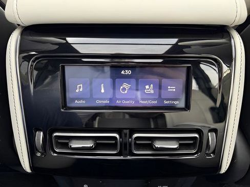 Used 2025 Lincoln Aviator Black Label AWD/4WD image 28