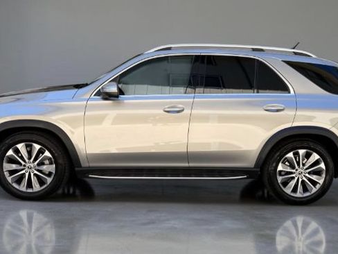 Used 2021 Mercedes-Benz GLE 350 4MATIC image 3