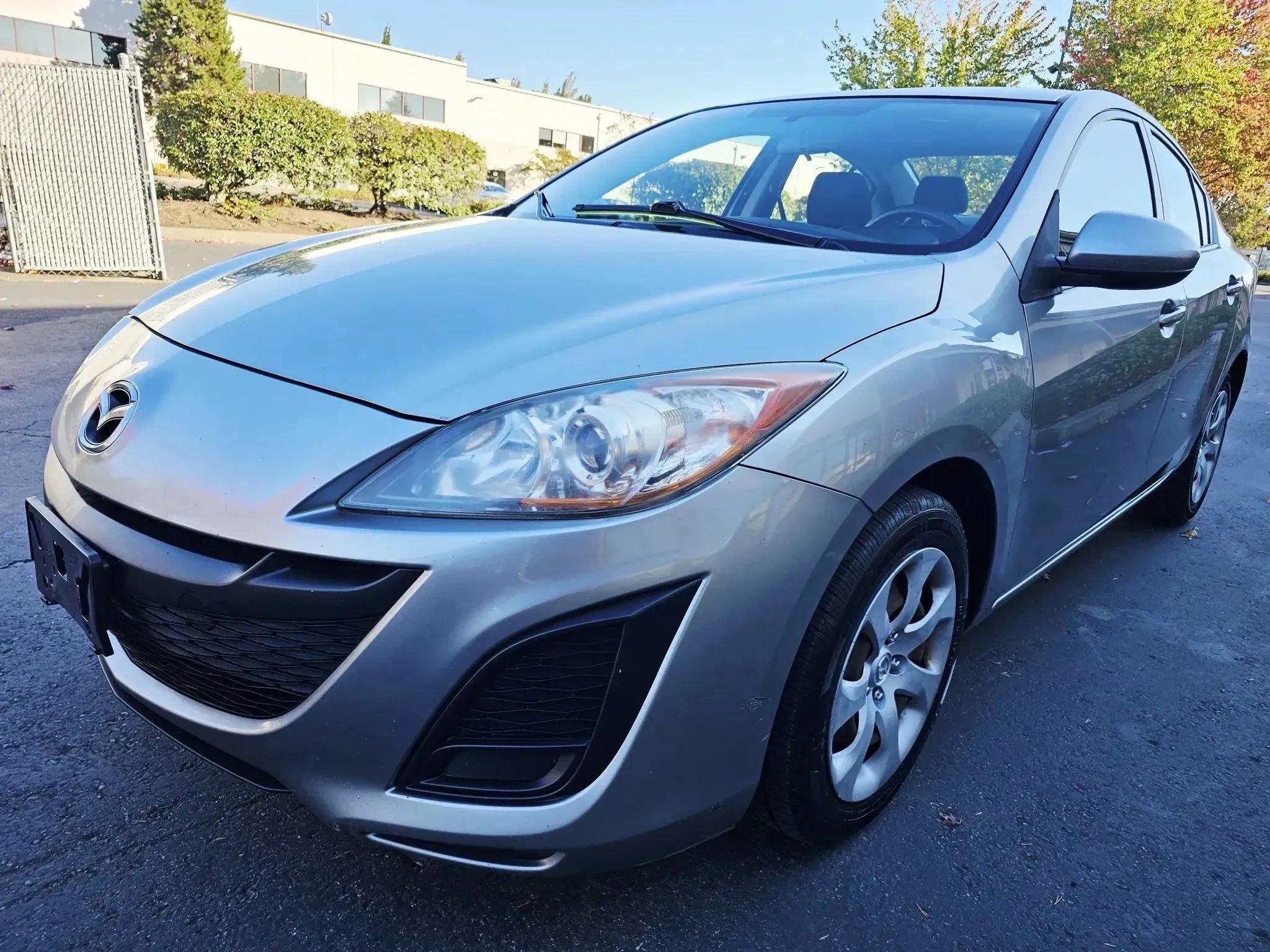 Used 2010 MAZDA MAZDA3 i Sport FWD image 1