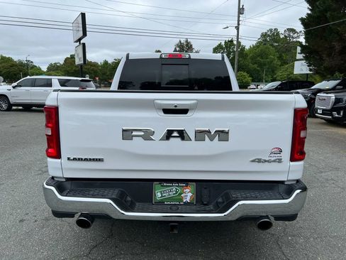 Used 2025 RAM 1500 Laramie AWD/4WD image 5