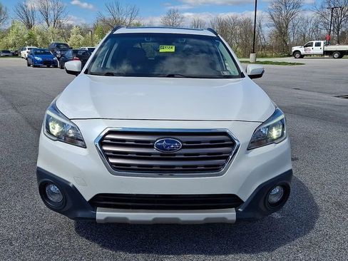 Used 2017 Subaru Outback 3.6R Touring w/ Popular Package #5A AWD/4WD image 5