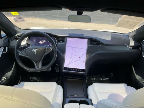 Used 2020 Tesla Model S Performance AWD/4WD image 17