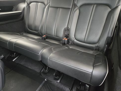 Used 2022 Jeep Grand Wagoneer Series II w/ Premium Group II image 35