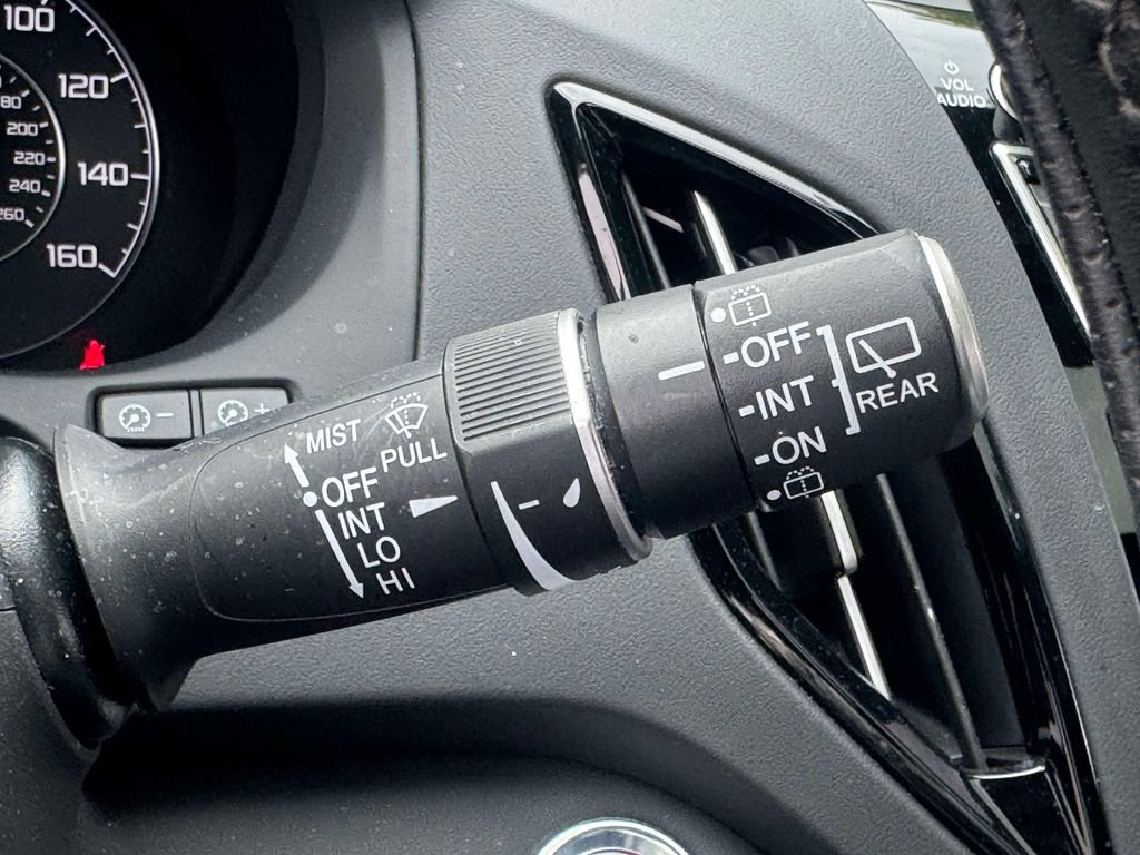 Used 2024 Acura RDX SH-AWD image 23