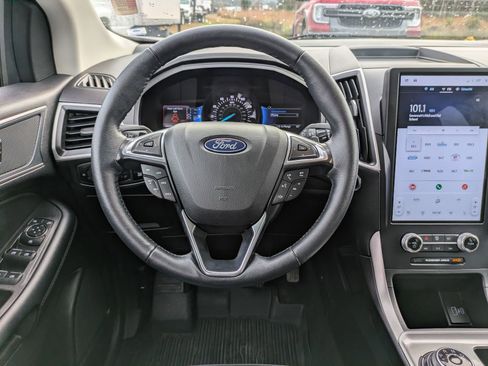Certified 2024 Ford Edge SEL w/ Convenience Package image 19