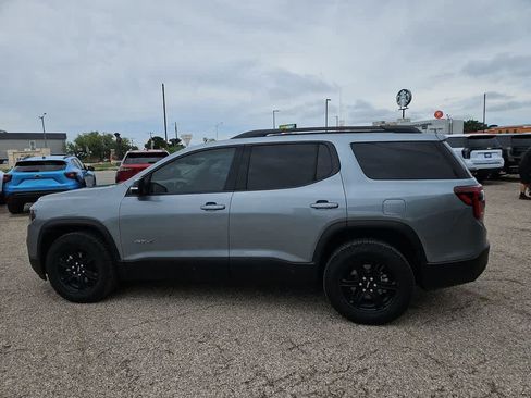 Used 2023 GMC Acadia AT4 w/ Technology Package AWD/4WD image 5