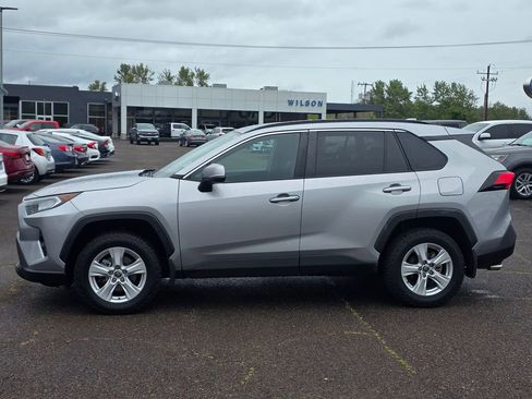 Used 2021 Toyota RAV4 XLE w/ XLE Grade Weather Package image 8