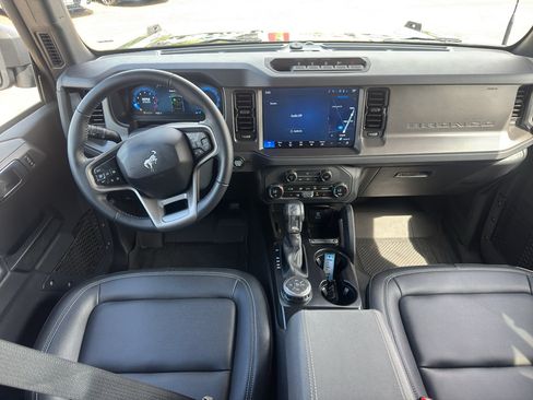 Used 2025 Ford Bronco Big Bend w/ Black Diamond Package AWD/4WD image 10