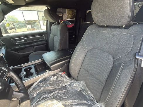 Used 2020 RAM 1500 Big Horn AWD/4WD image 16