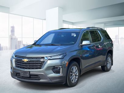 Used 2023 Chevrolet Traverse LT