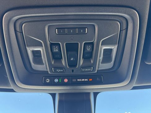 Used 2022 GMC Sierra 1500 AT4 w/ AT4 Premium Package image 27