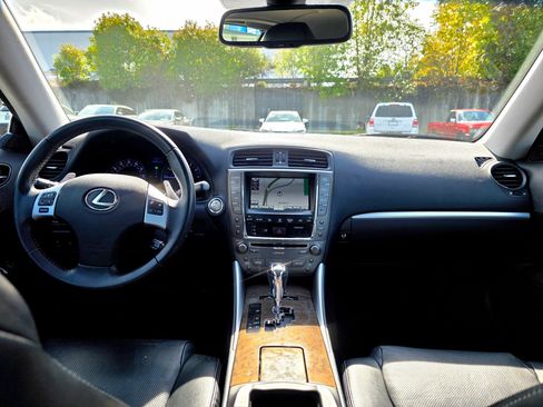 Used 2012 Lexus IS 250C RWD image 23