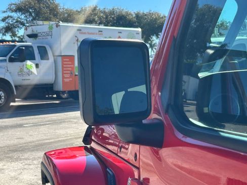 Used 2024 Jeep Wrangler Sahara w/ Technology Group image 16