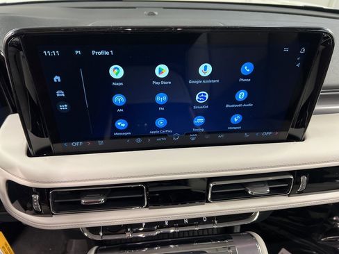 New 2026 Lincoln Aviator AWD image 9