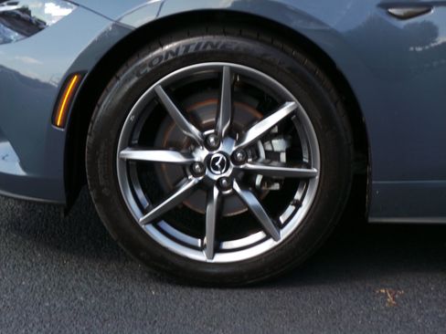Certified 2021 MAZDA MX-5 Miata Grand Touring RWD image 18